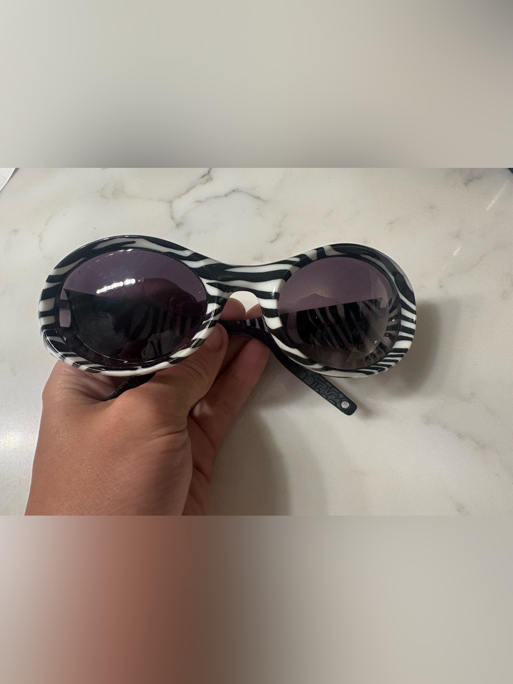 Zebra Print Oval Sunglasses with Amber Lenses - Picture 7 of 7